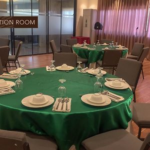 Acacia Hotel Bacolod